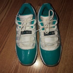 Air Jordan 11 Low GS “Aqua” / size 6.5Y